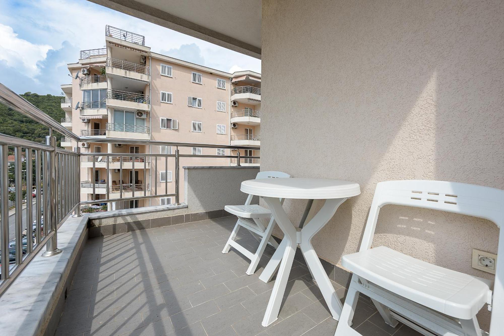 Apartments Montreal Budva Eksteriør bilde